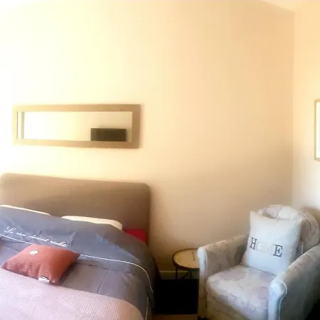Mas Tareau La Syrah Bed & Breakfast *
