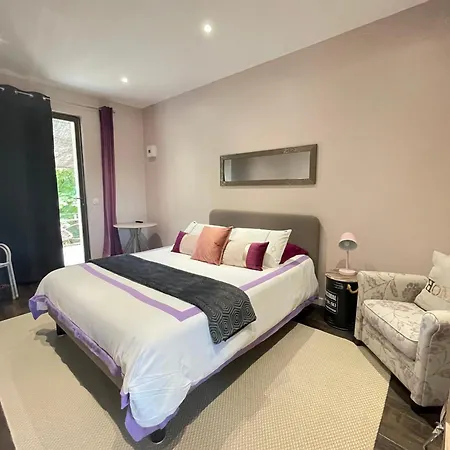Mas Tareau D Hotes Bed and breakfast 4*