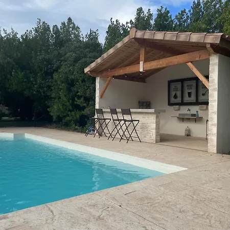 Mas Tareau D Hotes Beaucaire (Gard)