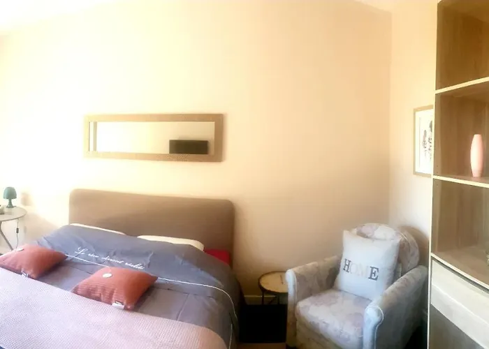 Mas Tareau D Hotes Bed and Breakfast 3*