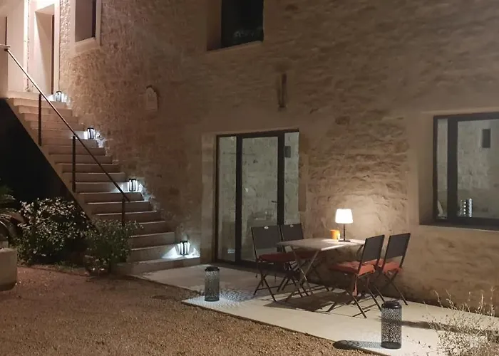 Mas Tareau D Hotes Beaucaire (Gard)